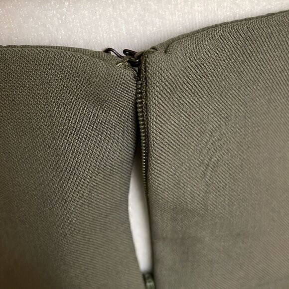 Nicole Miller Slit Multi Green Color Leaf Scallop Mini Pencil Skirt - Picture 6 of 7